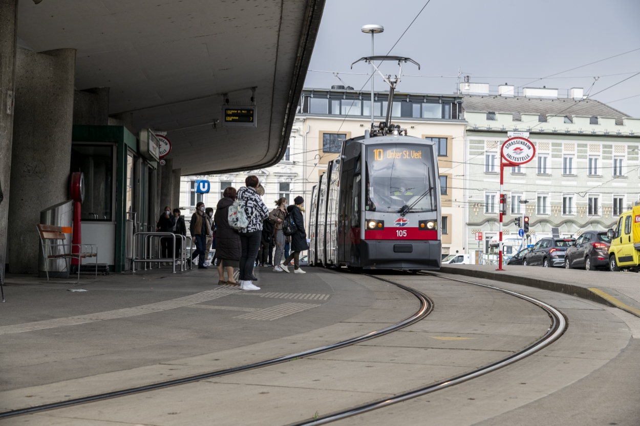 Ulf Linie 10 in Hietzing Fahrtrichtung Unter St.Veit