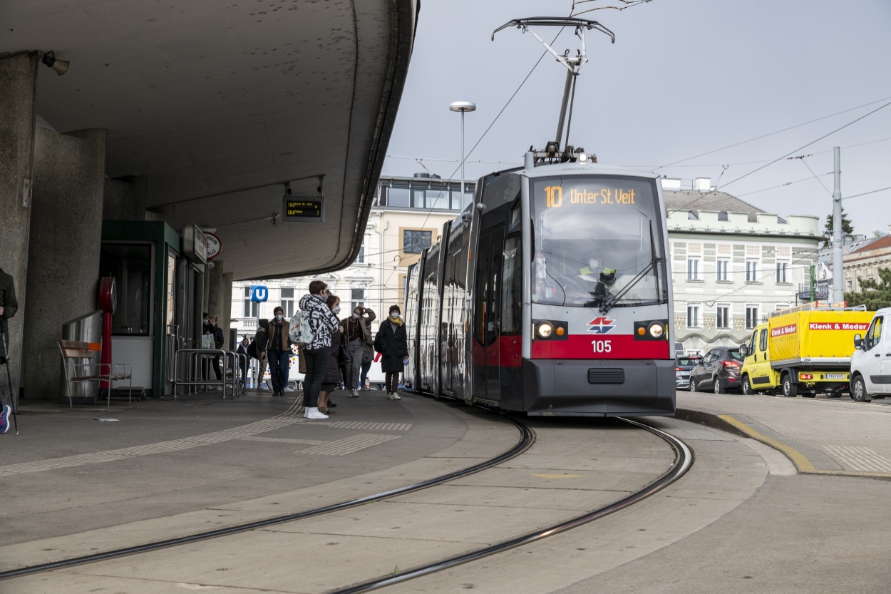 Ulf Linie 10 in Hietzing Fahrtrichtung Unter St.Veit