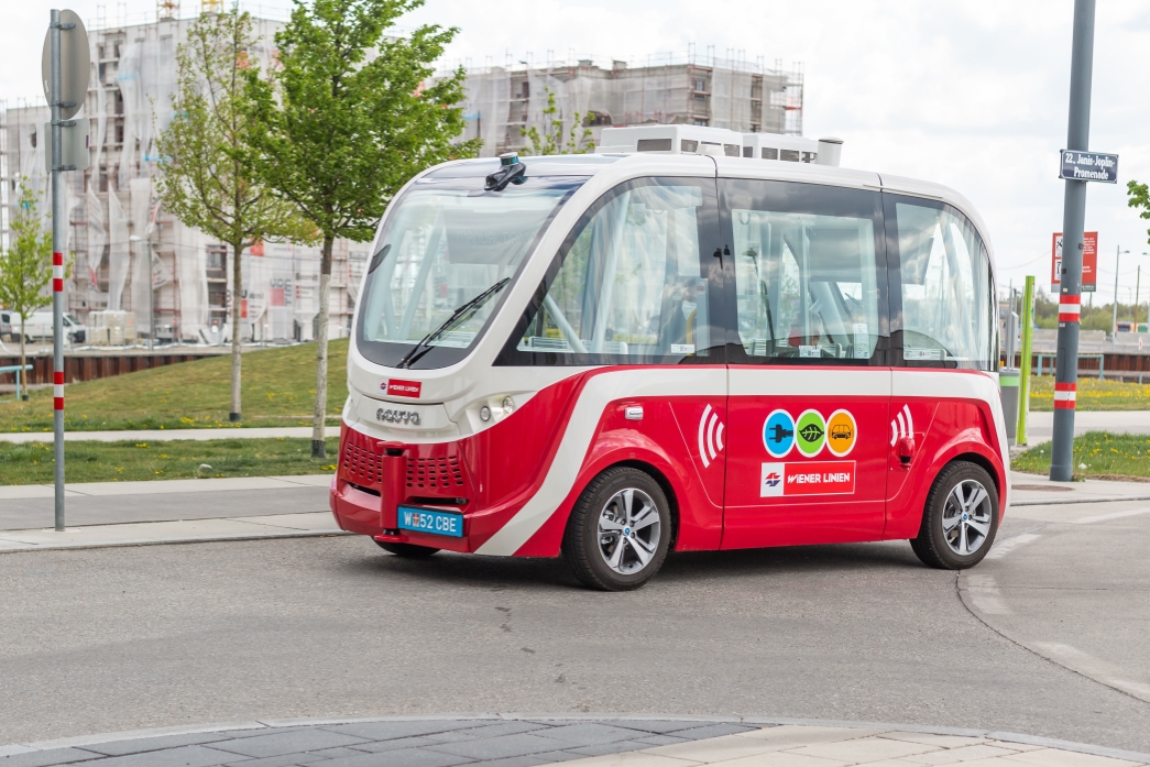 Autonomer Bus Probebetrieb in der Seestadt