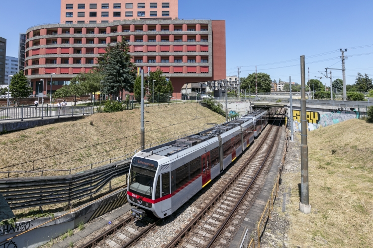 Die Linie U6 nach der Station Tscherttegasse