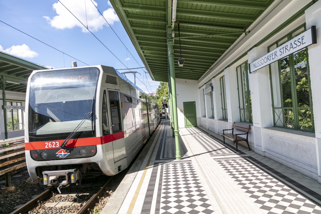 Die Linie U6 in der Station Nußdorfer Straße