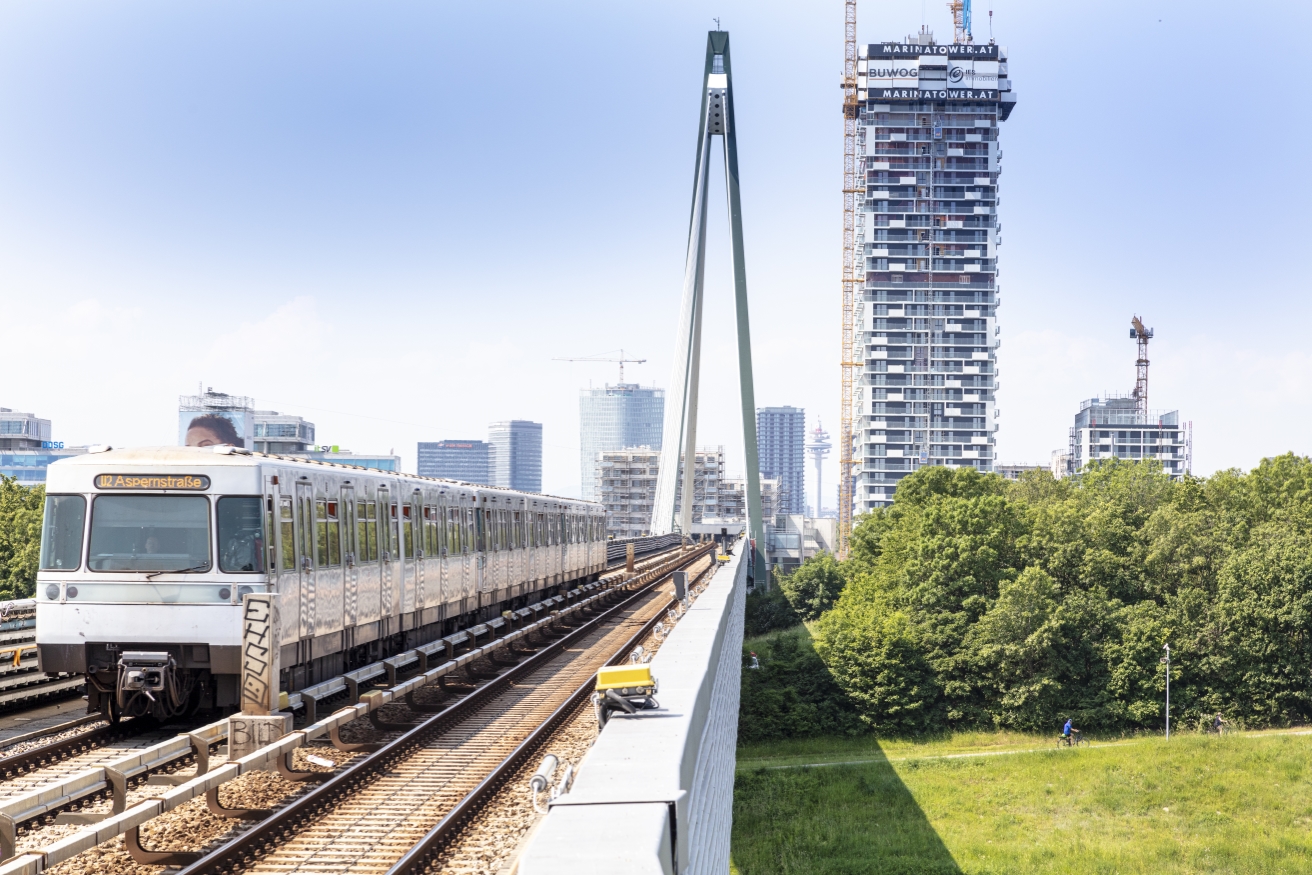 Die Linie U2 kurz vor der Station Donaustadtbrücke