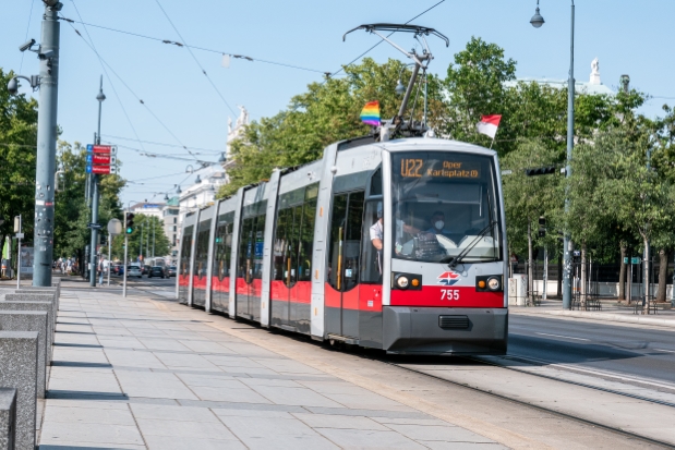 Ersatzlinie für die Linie U2 am Dr. Karl Renner-Ring