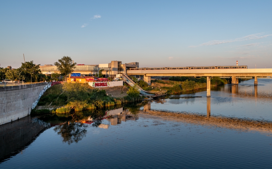 Die Linie U2 kurz vor der Station Donaustadtbrücke