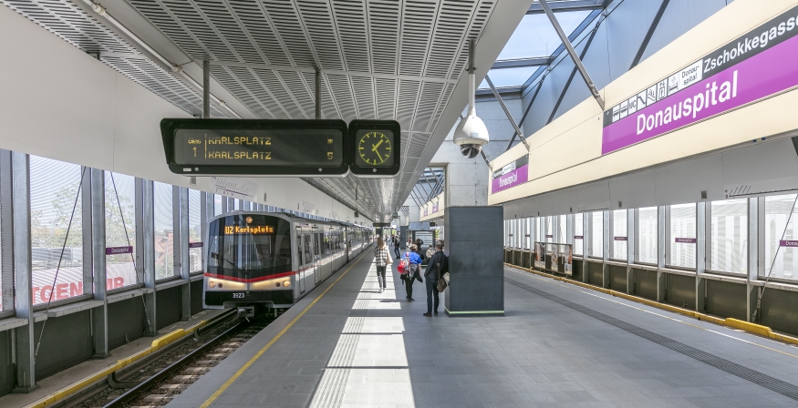 Die Linie U2 in der Station Donauspital Fahrtrichtung Karlsplatz