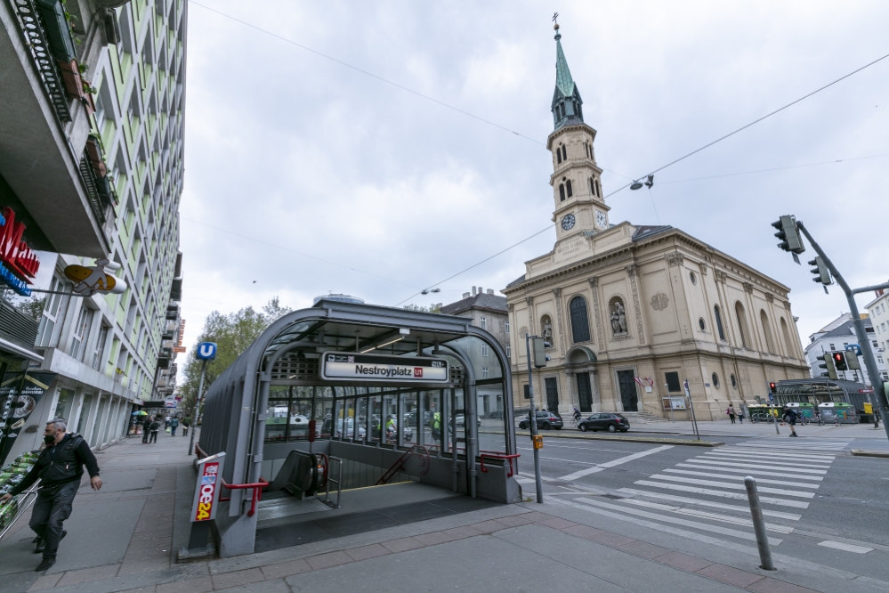 U1-Station Nestroyplatz