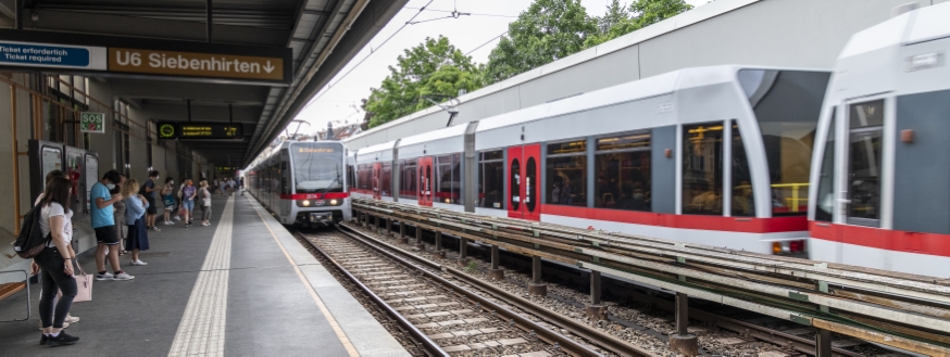 Die Linie U6 in der U6-StationThaliastraße