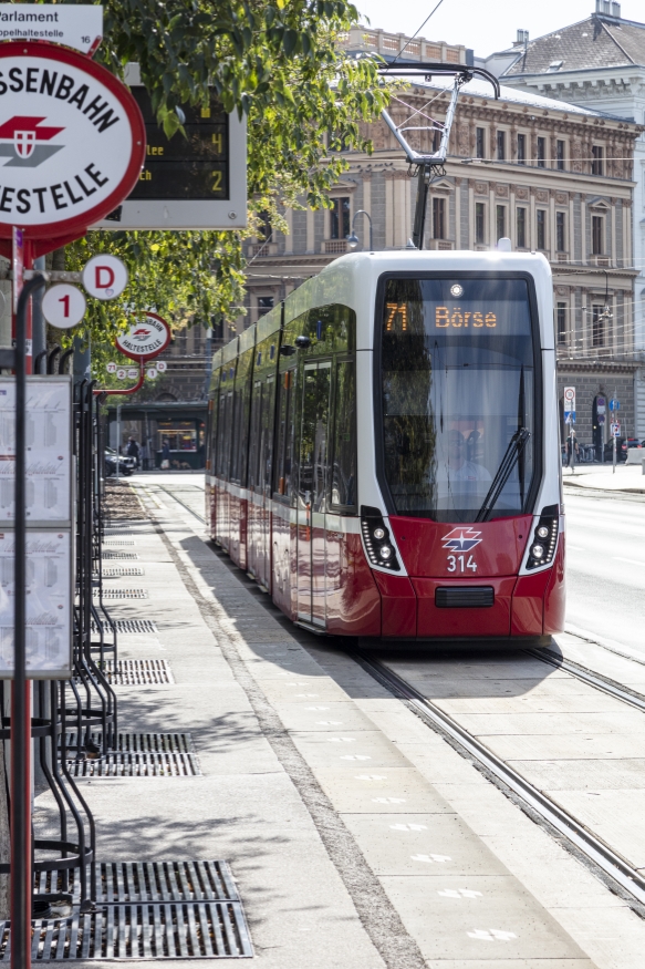 Auf der Linie 71 fahren jetzt Flexitys