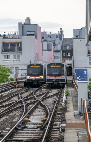 Die Linie U3 in der U3-Endstation Ottakring