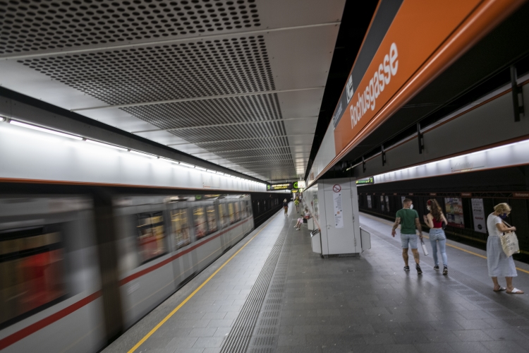 Die Linie U3 in der Station Rochusgasse