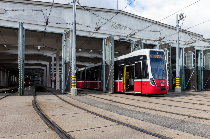 Bahnhof Favoriten Ausfahrt Flexity Linie 6