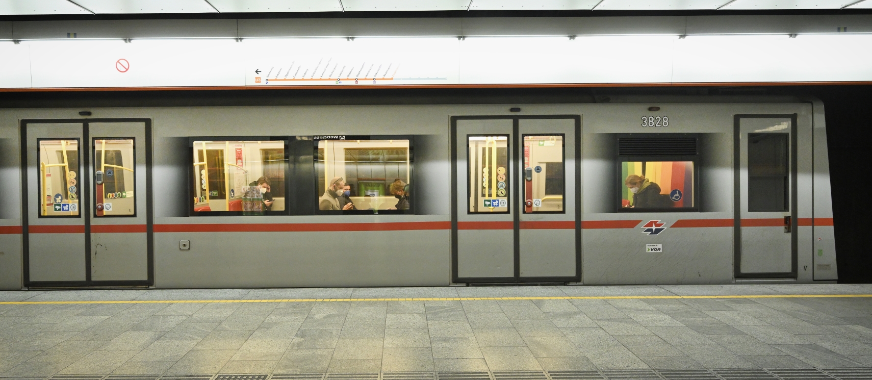 V-Zug in der Station Zieglergasse