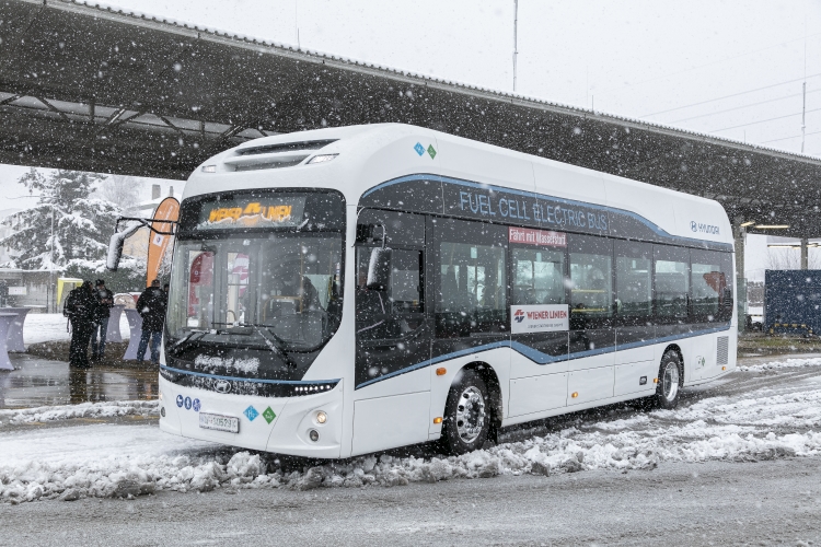 Präsentation des neuen Wasserstoffbusses in der Garage Leopoldau