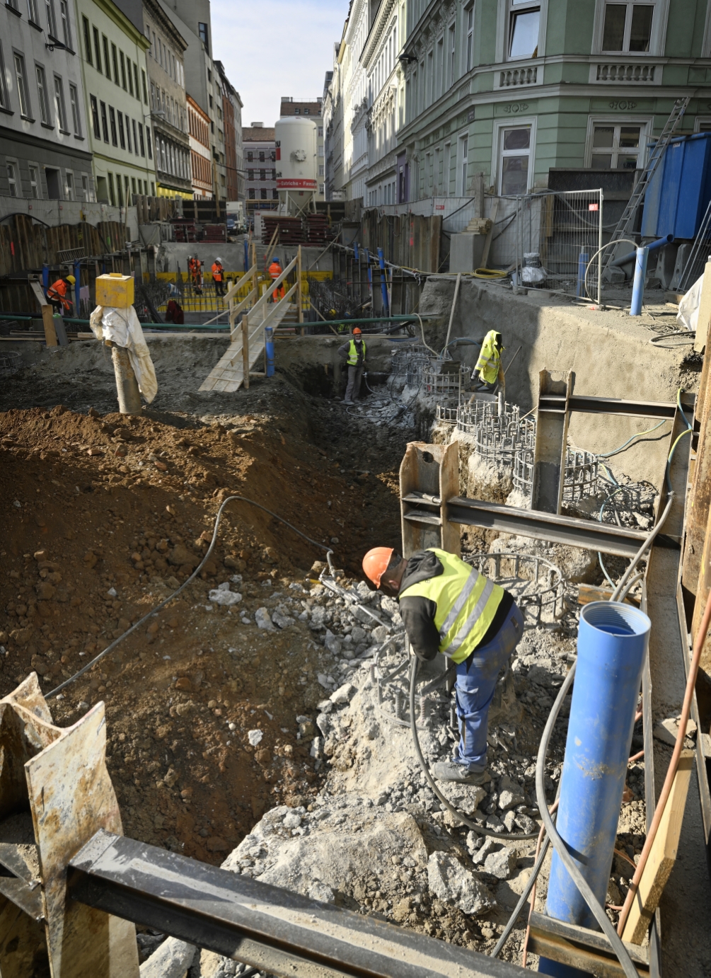 Bauarbeiten am Bacherplatz