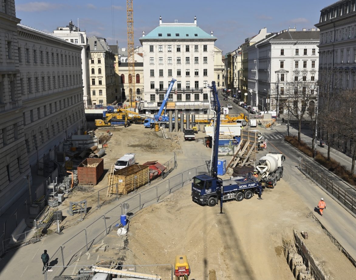 U-Bahn Baustelle in der Landesgerichtsstraße