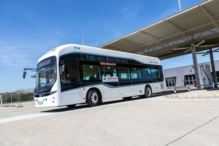 H2-Testbus der Wiener Linien in der Busgarage Leopoldau