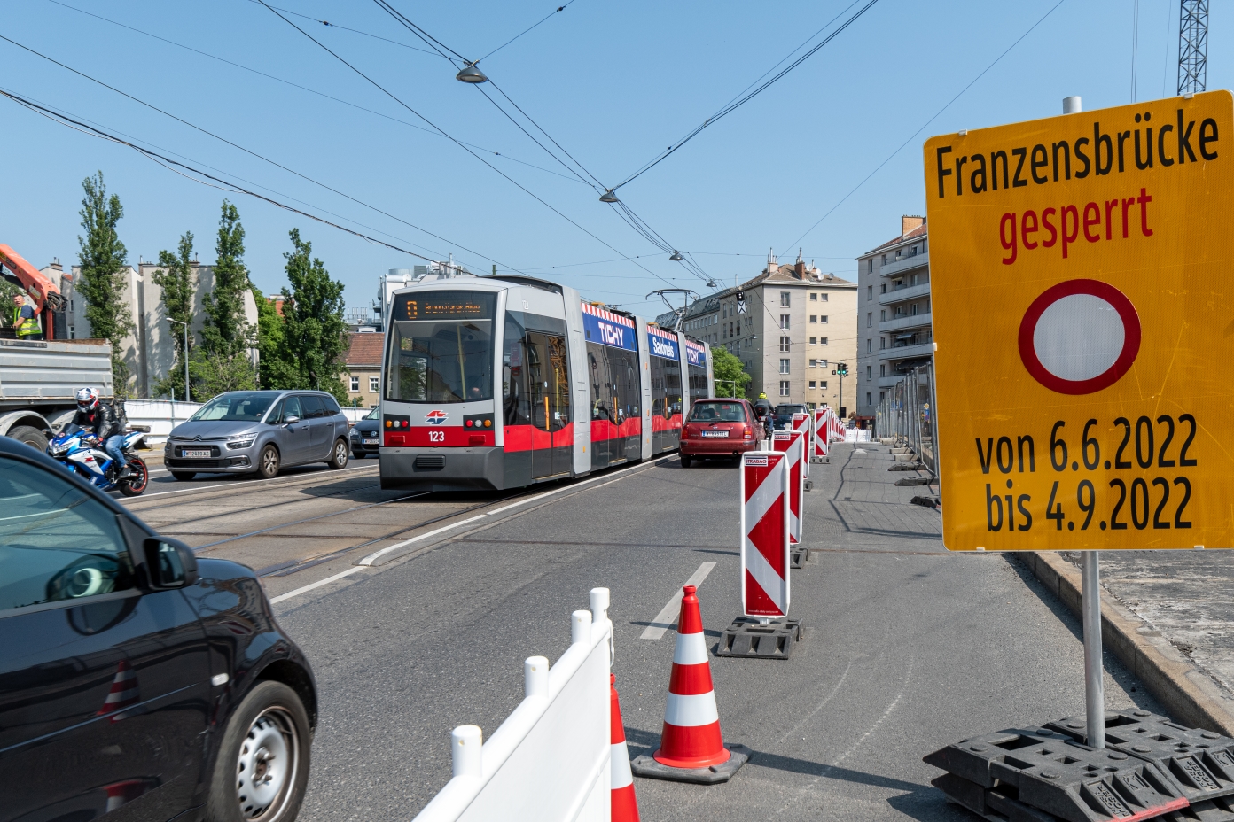 Linie O  auf der Franzensbrücke kurz  vor Generalsanierung