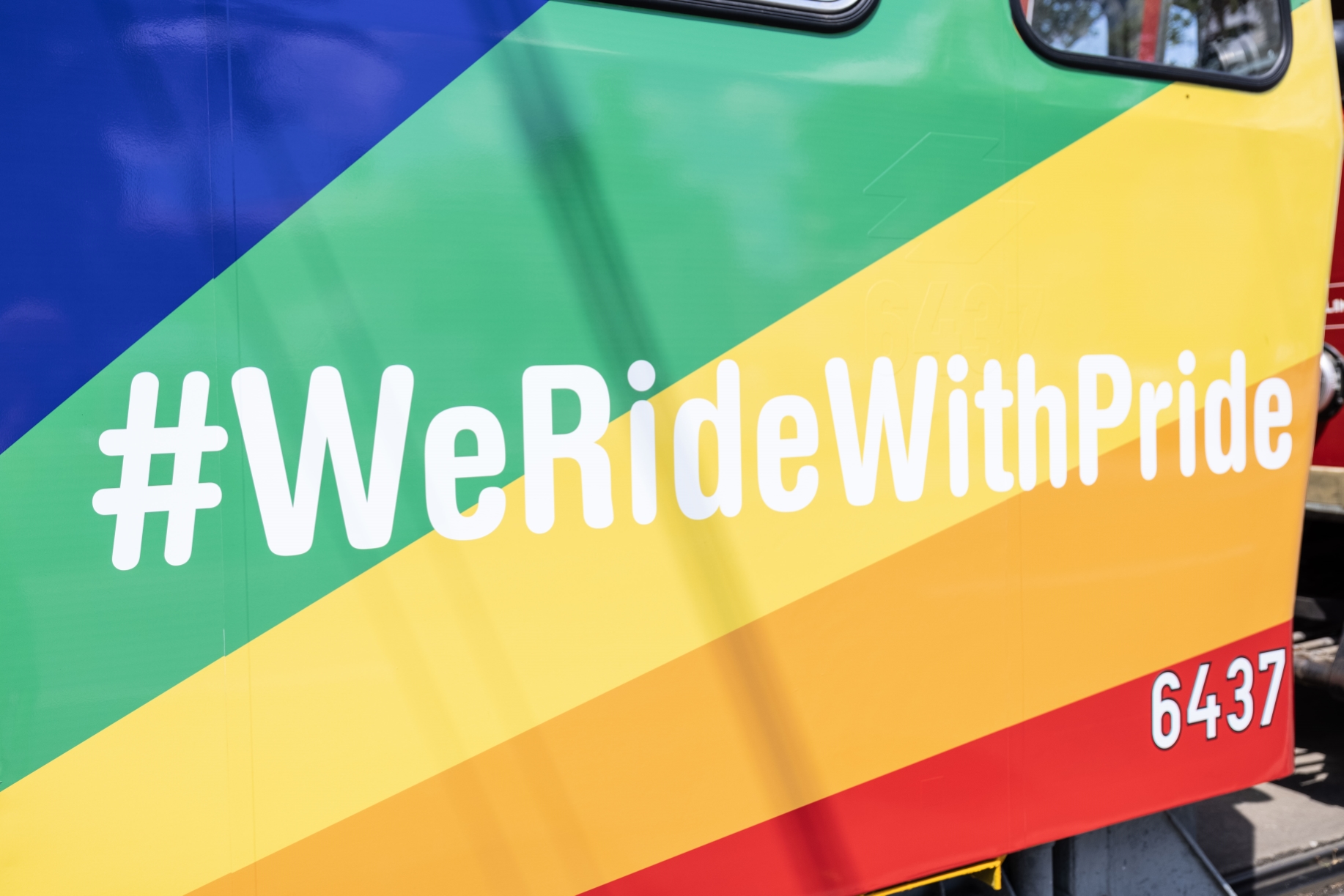 Das Motto der Wiener Linien zur Vienna Pride 