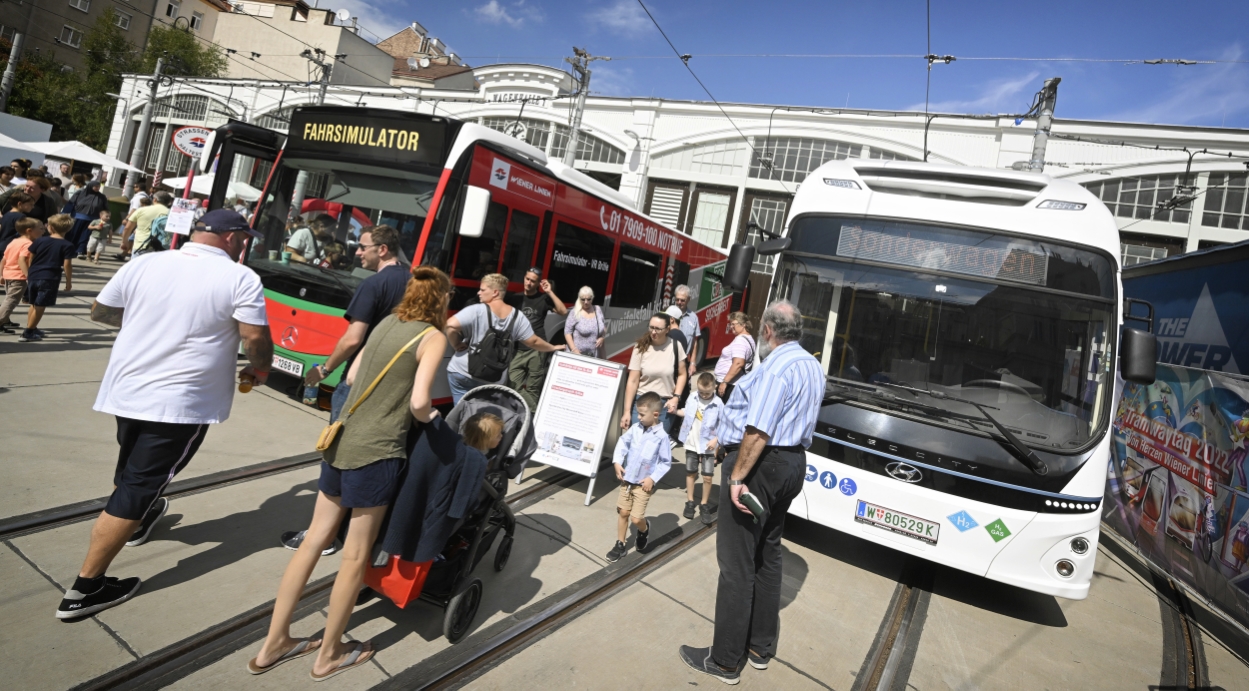 Tramwaytag 2022 am Bahnhof Brigittenau