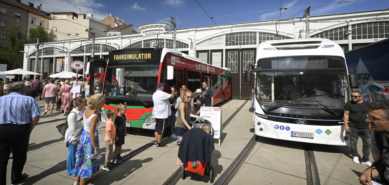 Tramwaytag 2022 am Bahnhof Brigittenau