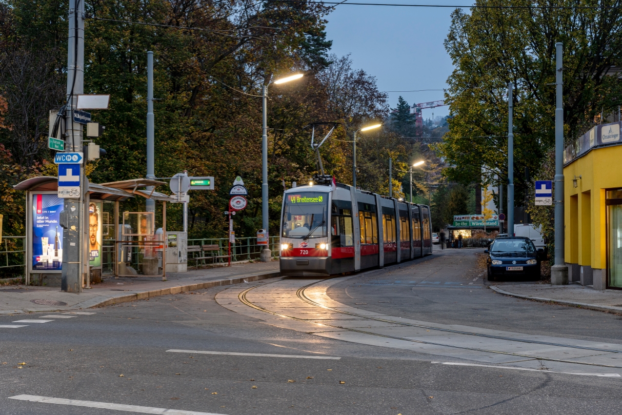 Die Linie 49 in der End und Anfangsstelle Hütteldorf