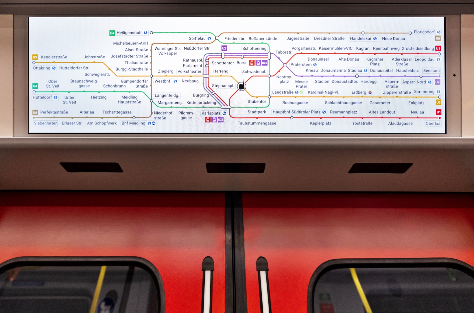 Fahrgastinfo Plus im X-Wagen