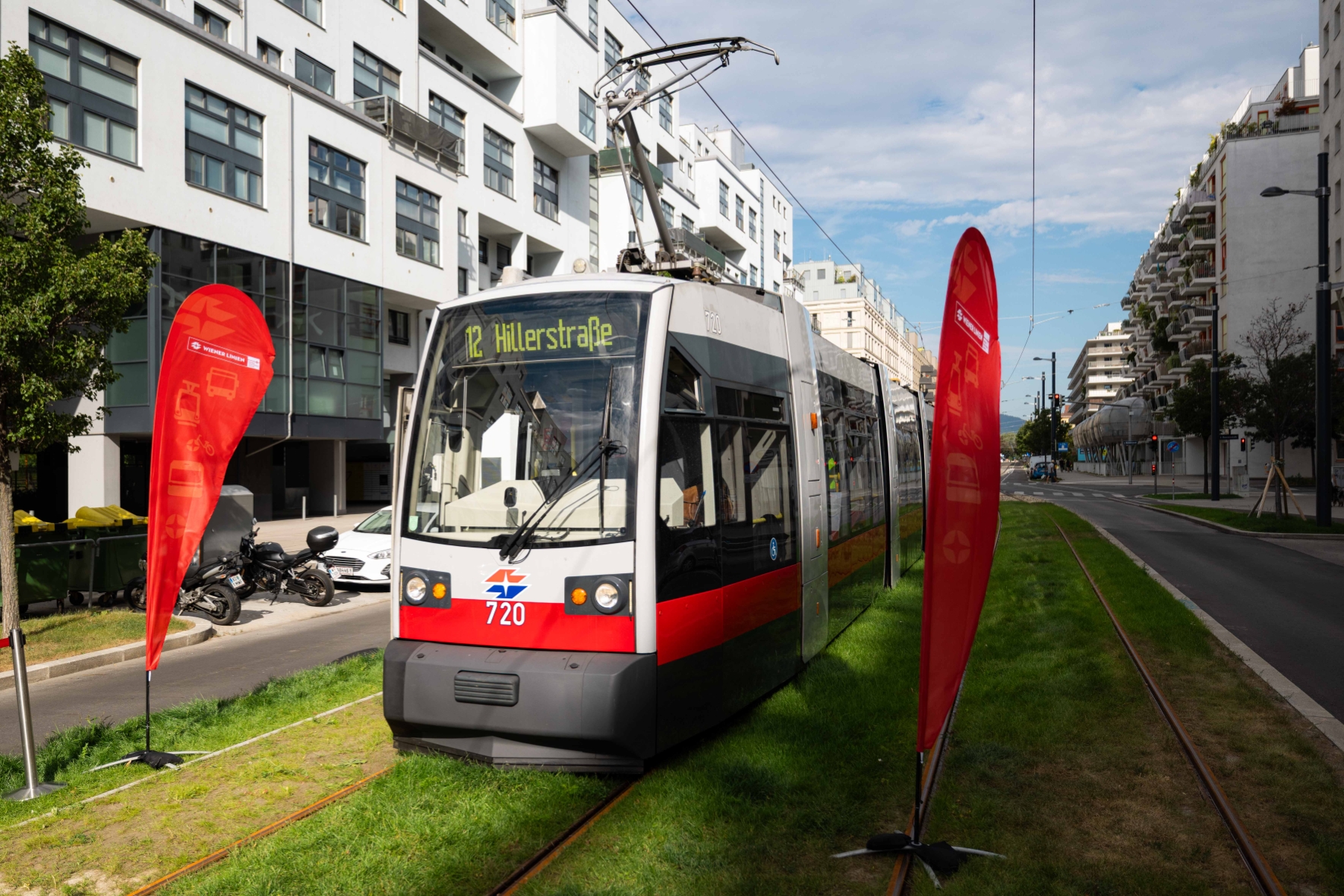 Jungfernfahrt Linie 12